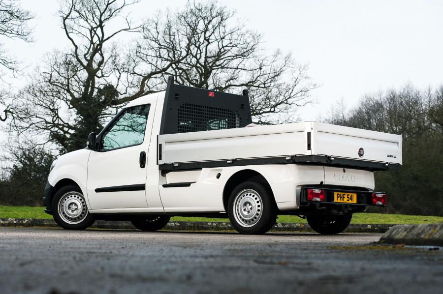  Fiat Doblo Work Up 2015 года  (UK) (фото 2 из 3)